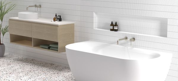 Glacier Back To Wall Bath Lifestyle 2
